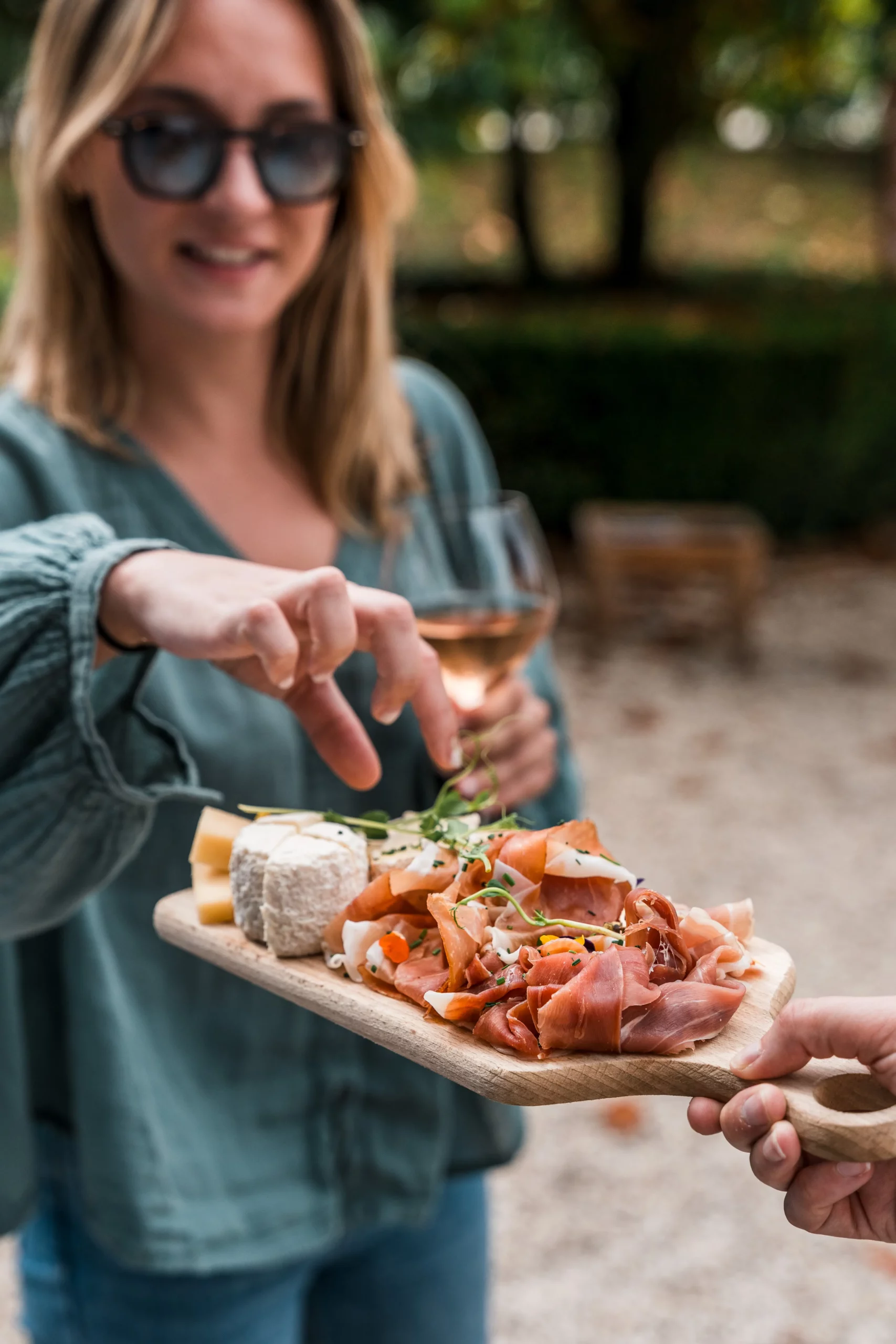 Gérer vos réseaux sociaux : community management pour hôtels et restaurants